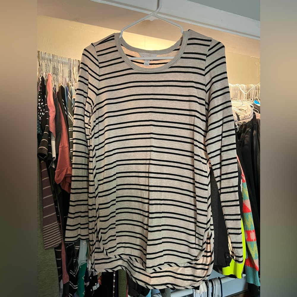 Women’s Medium Market&Spruce long sleeve shirt